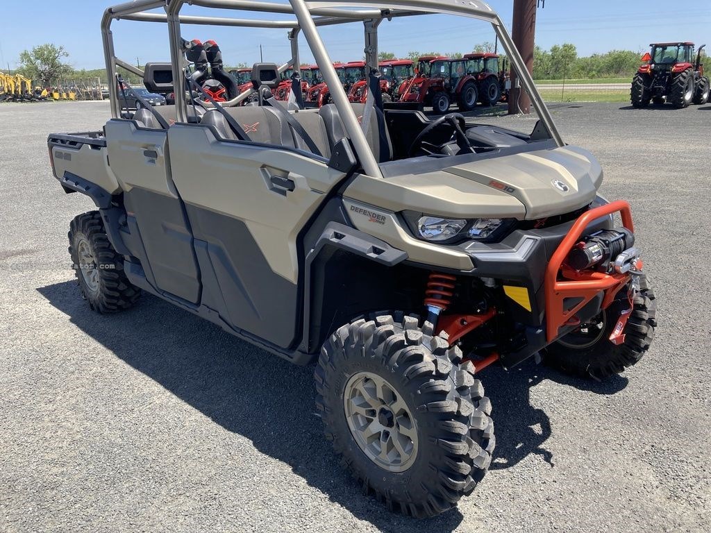 2023 Can-Am Defender MAX X mr with Doors HD10 Image 1