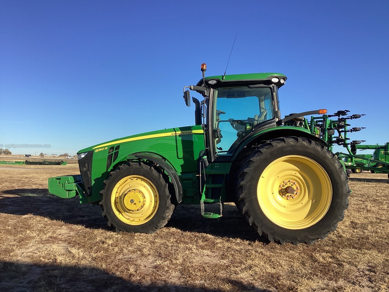 2012 John Deere 8360R Image 10