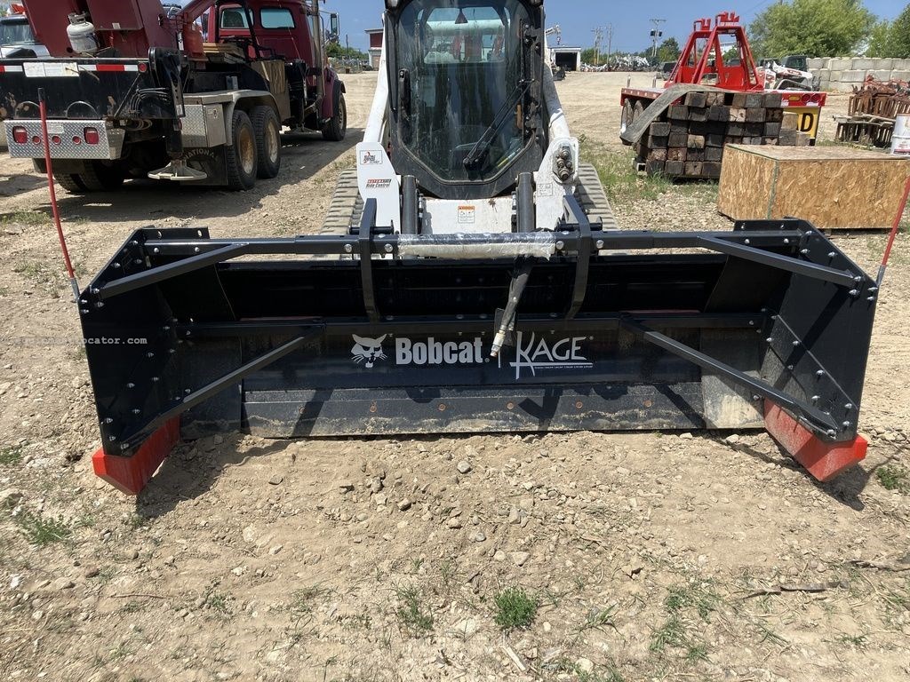 2022 Bobcat SNOW PUSHER PRO - 8 FT (96 IN) INCLUDES ANGLE BLAD Image 1