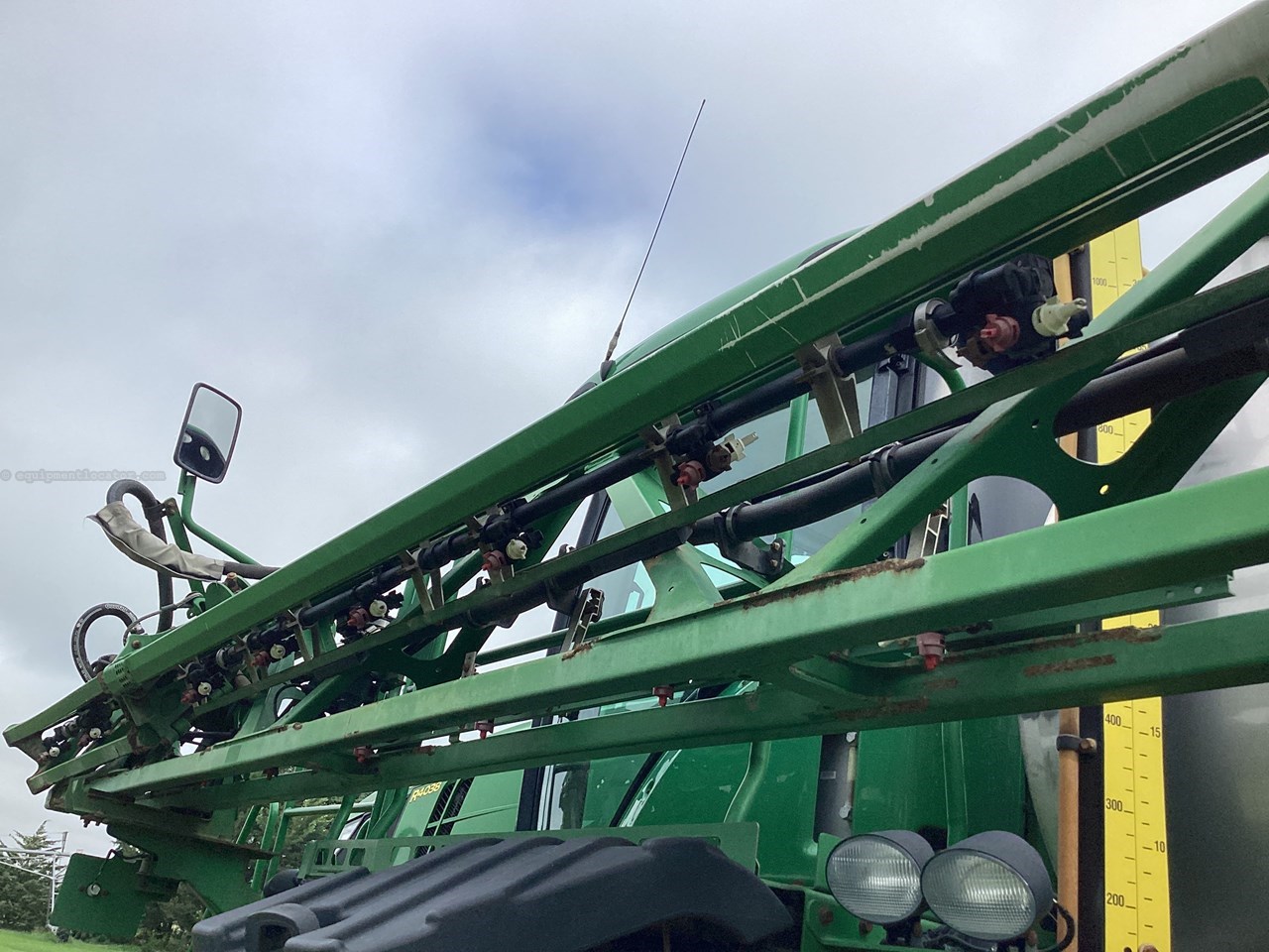 2015 John Deere R4038 Image 18