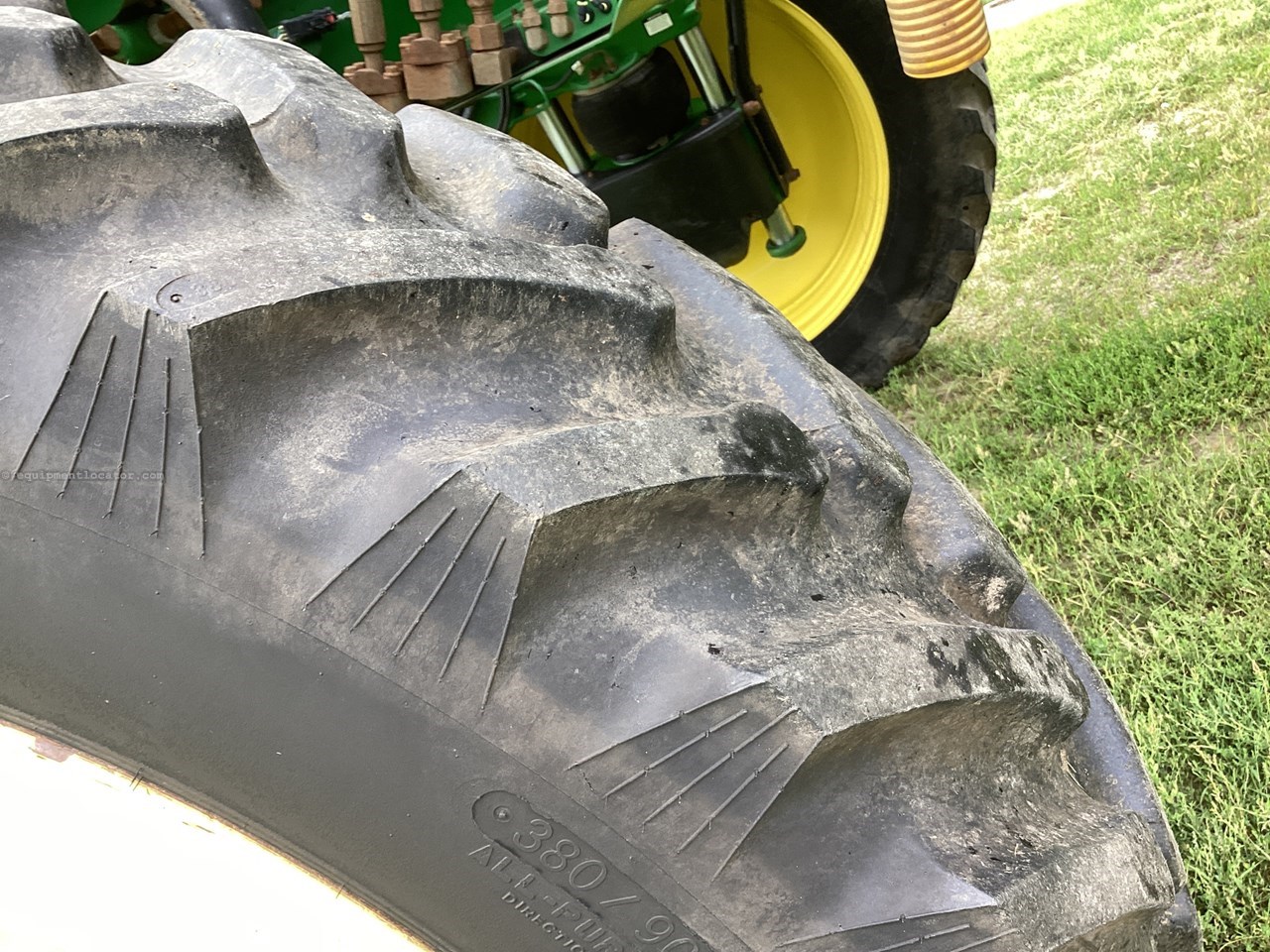 2015 John Deere R4038 Image 26