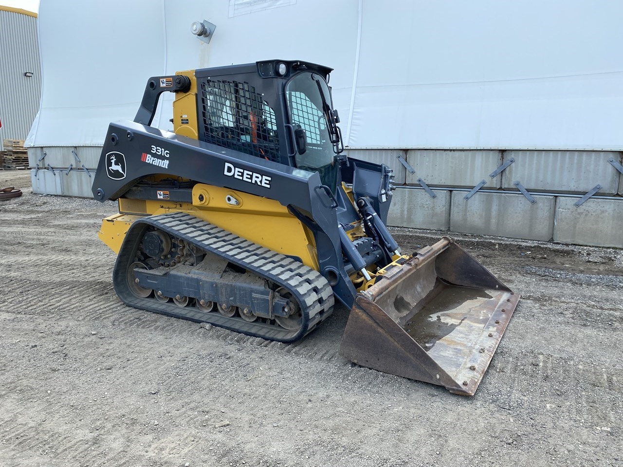 2022 John Deere 331G Image 2