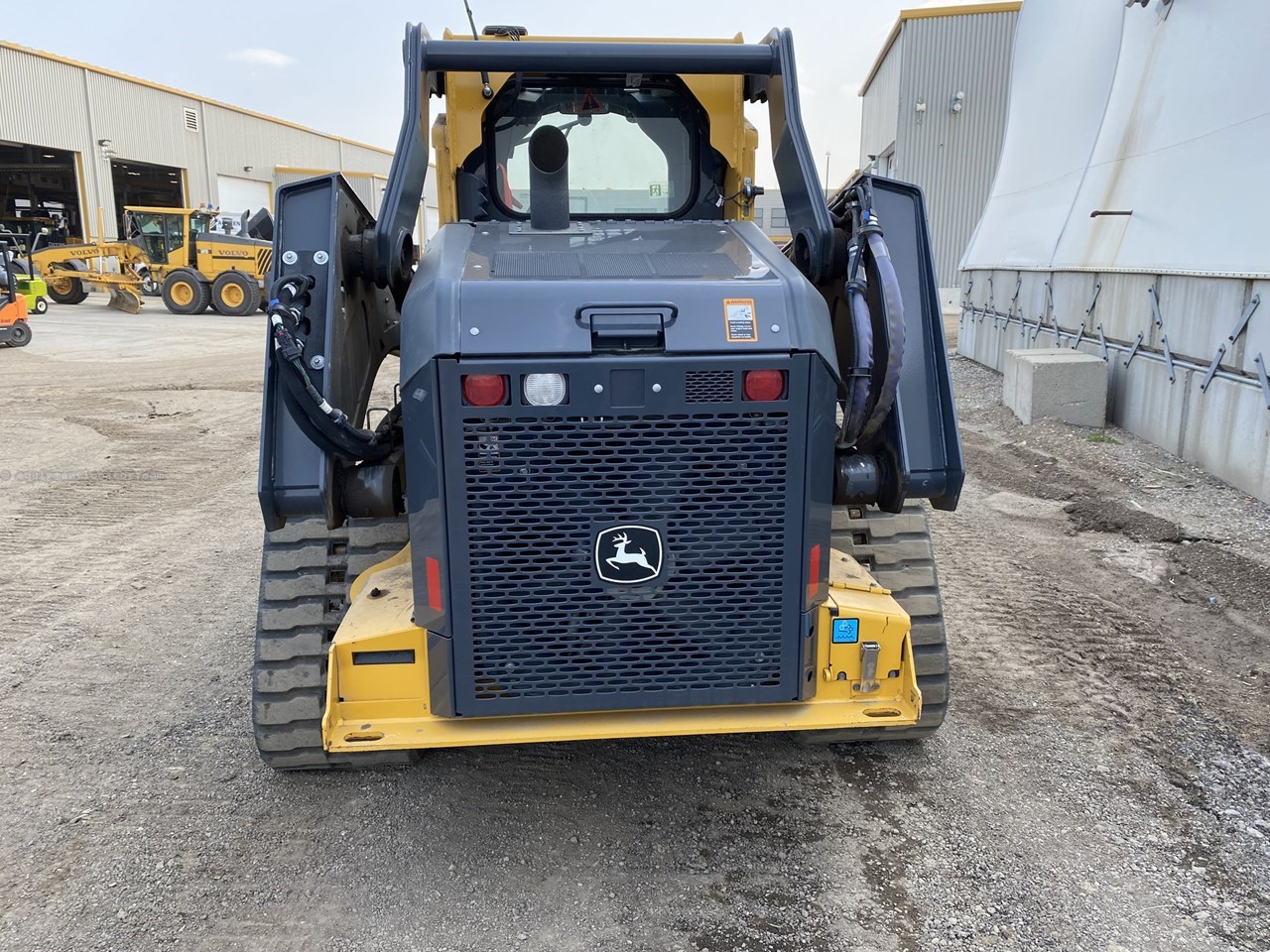 2022 John Deere 331G Image 4