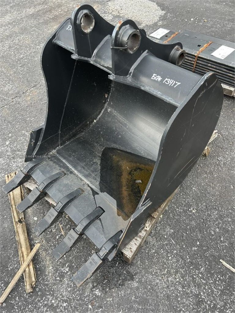 2020 JCB 24 INCH BUCKET Image 3