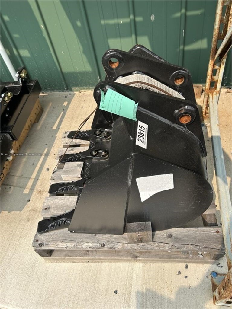 2021 JCB 24 INCH BUCKET Image 2