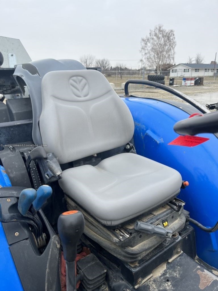 2016 New Holland T4.100F Image 3