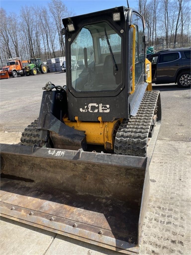 2018 JCB 300T Image 4