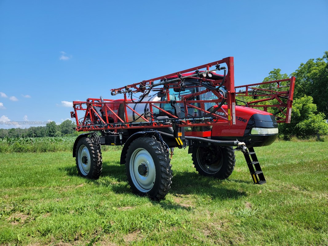 2019 Case IH 3240 Image 9