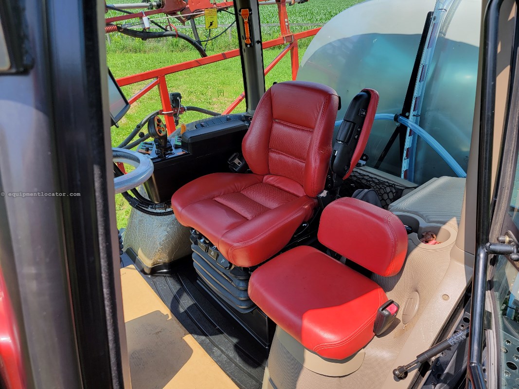 2019 Case IH 3240 Image 11