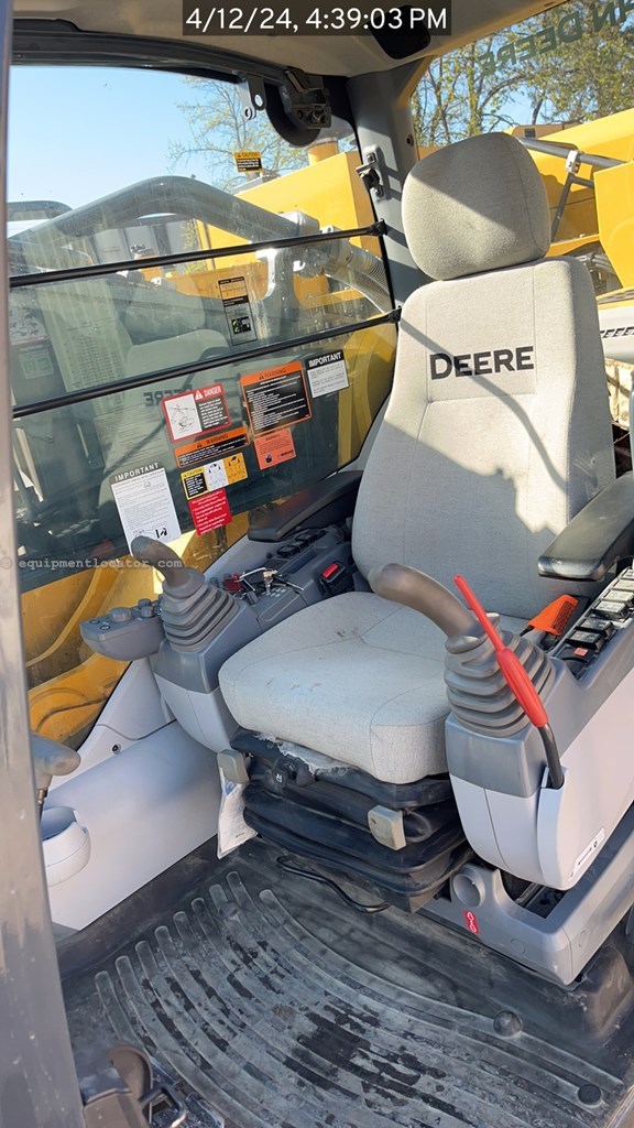 2022 John Deere 870P Image 10