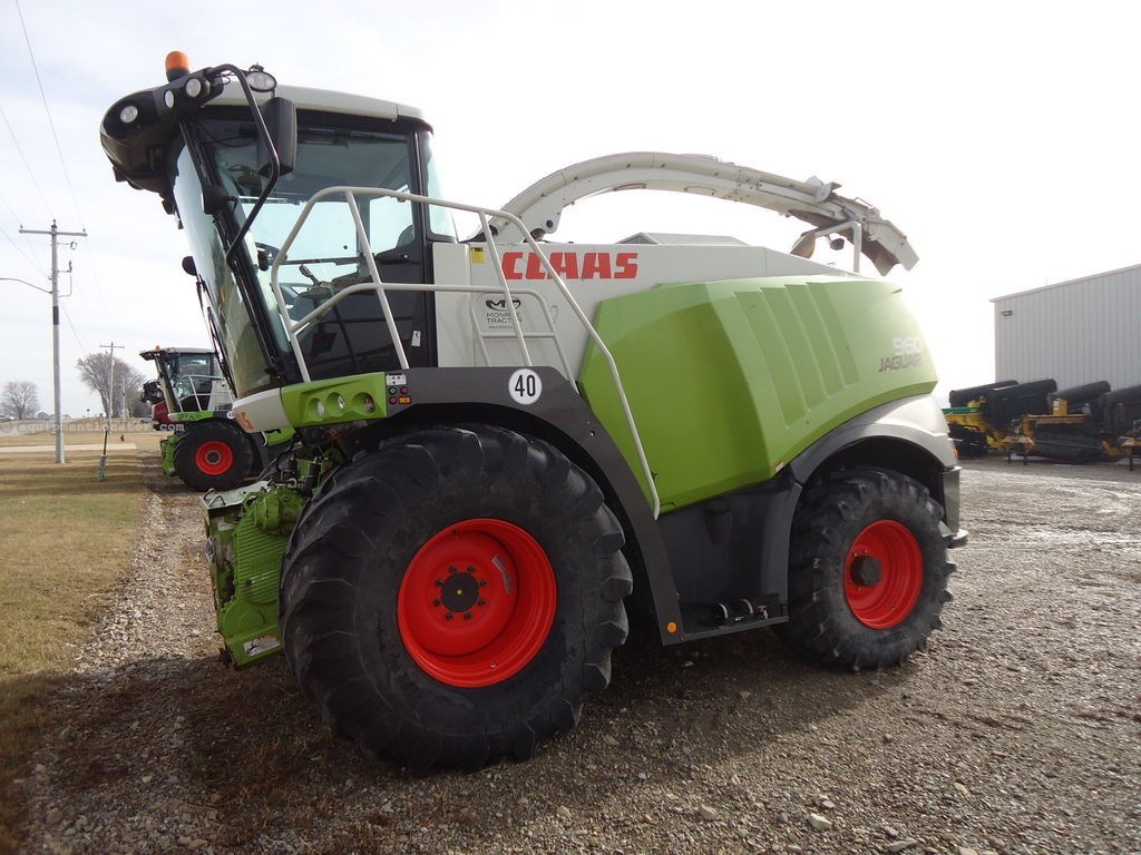 2014 CLAAS 960 Image 1