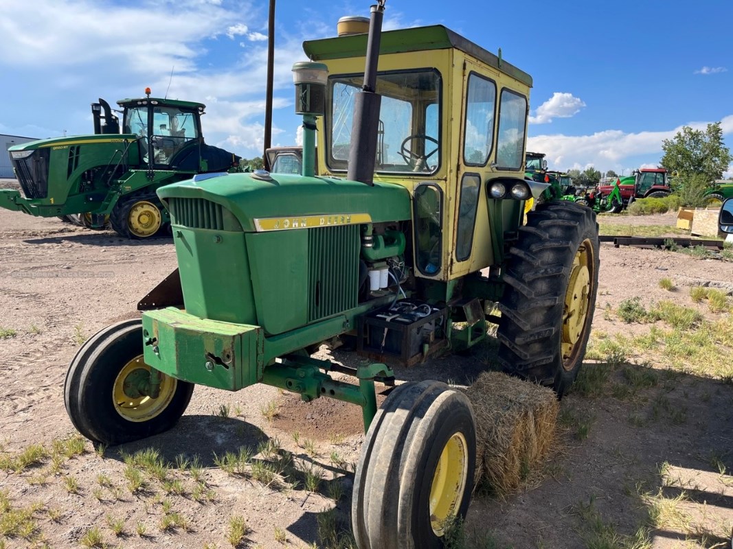 1966 John Deere 3020 Image 3