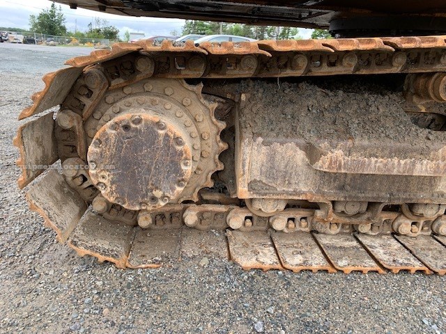 2013 John Deere 210G LC Image 10