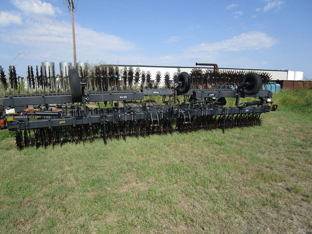 2018 Yetter 3500 Folding Conventional Rotary Hoe 3546 Image 1