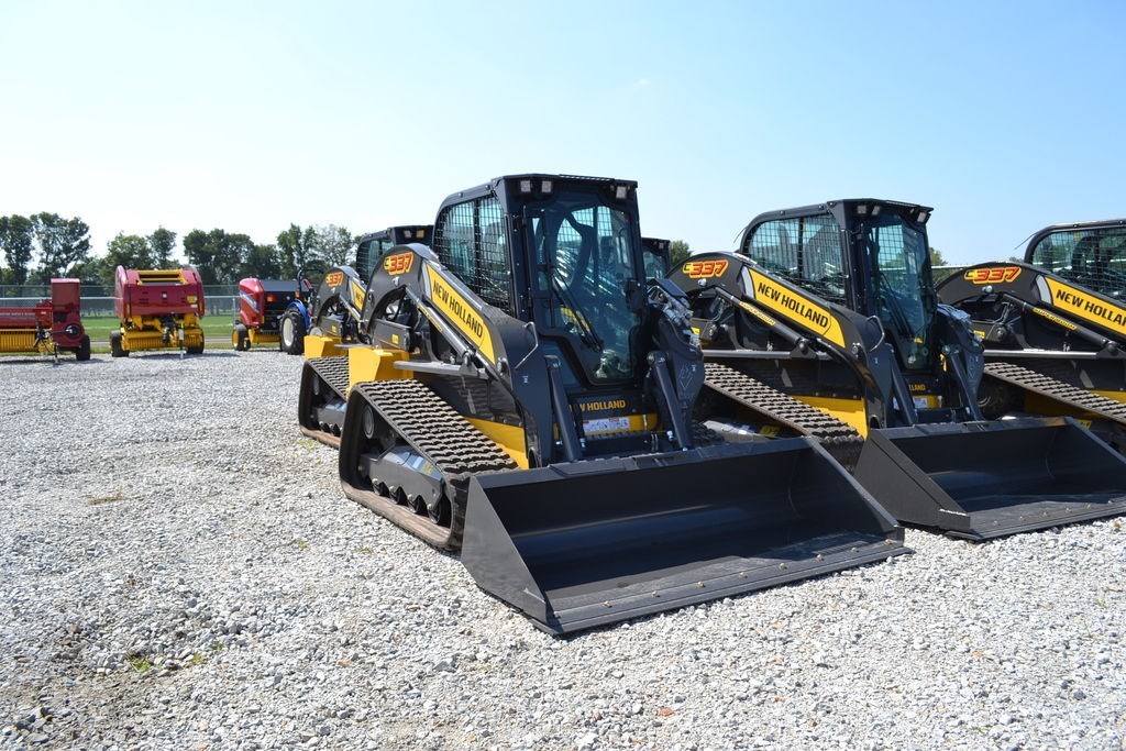 2023 New Holland Compact Track Loaders C337 Image 1