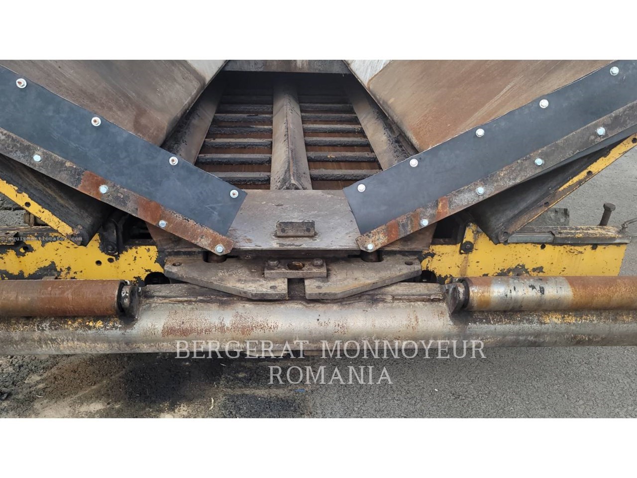 2012 Caterpillar AP-655D Image 10