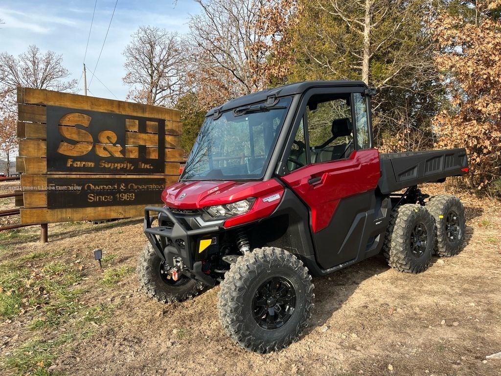 2024 Can-Am Defender 6x6 Limited HD10 Image 1