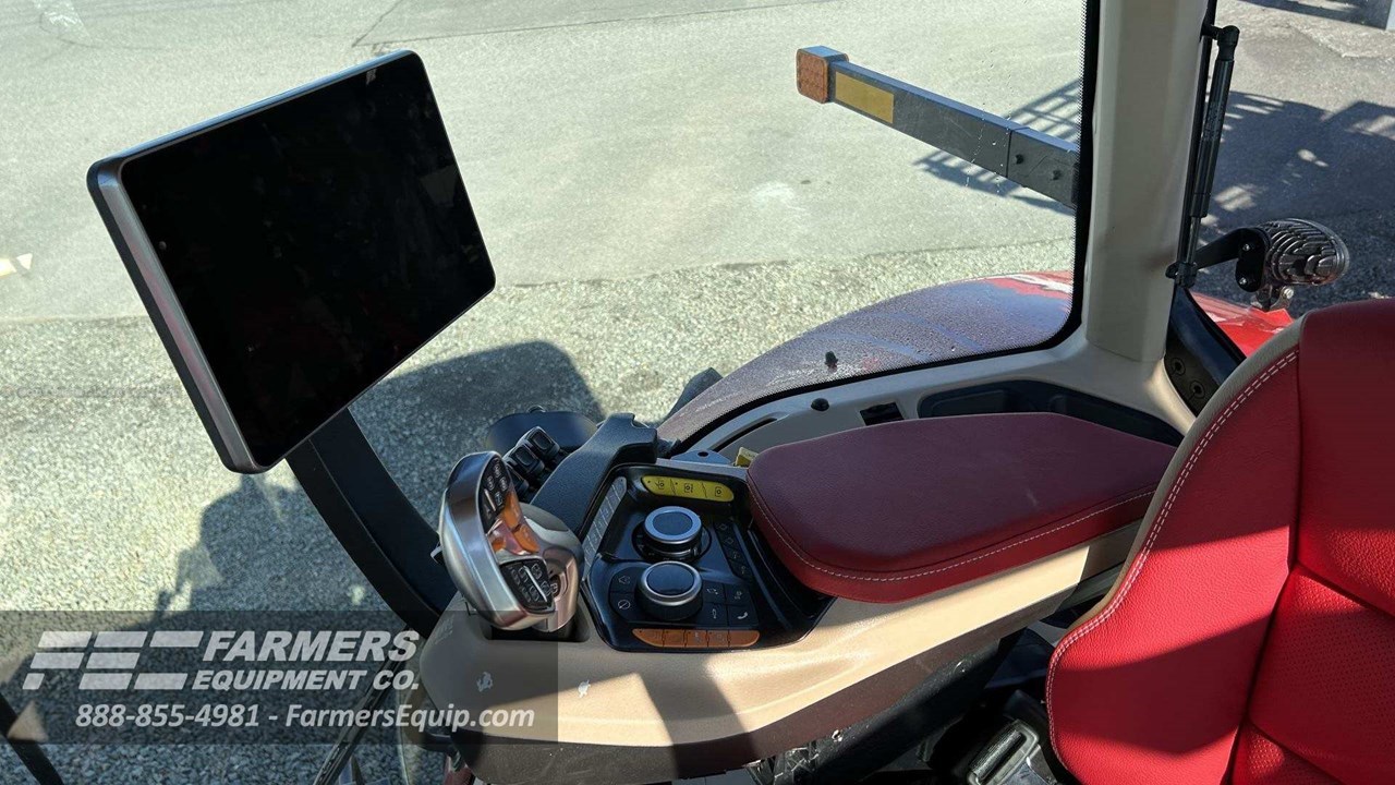 2023 Case IH MAGNUM 400 PS Image 10