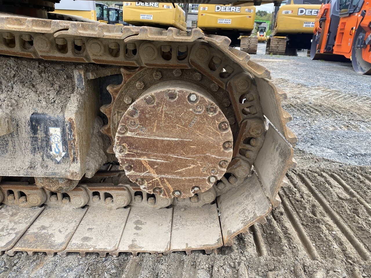 2022 John Deere 160G LC Image 10