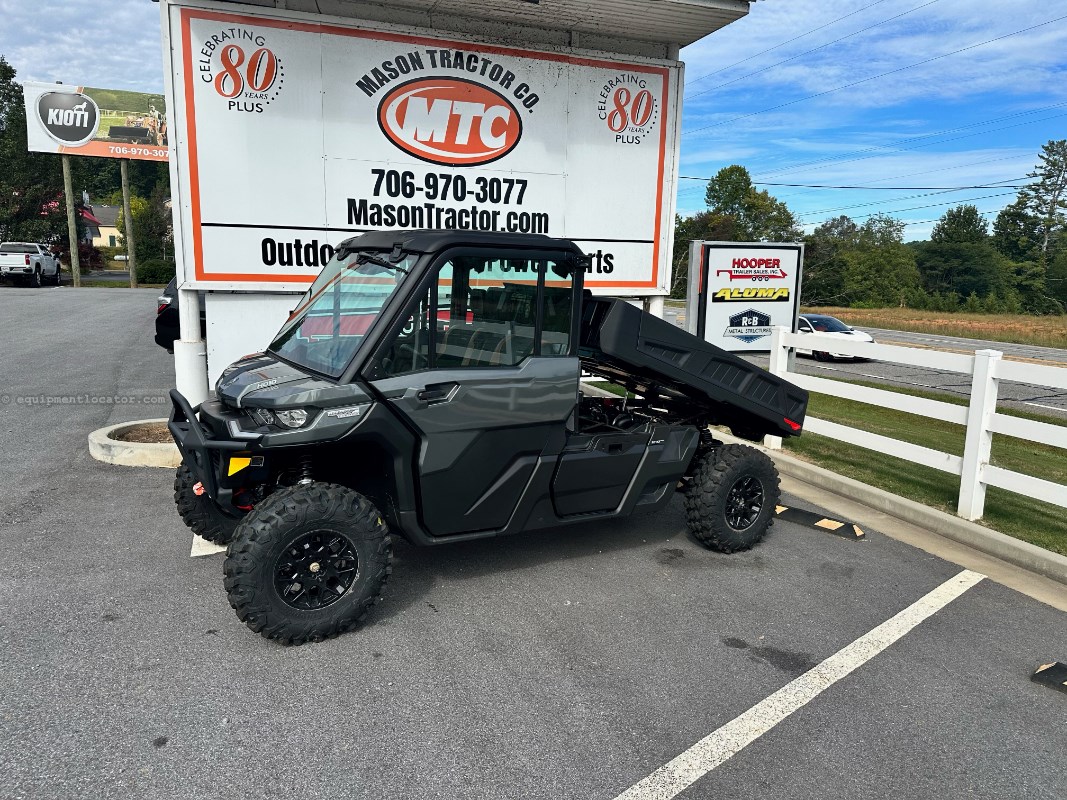 2023 Can-Am Defender PRO Limited Image 1