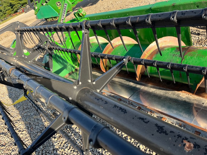 1996 John Deere 920 Image 3