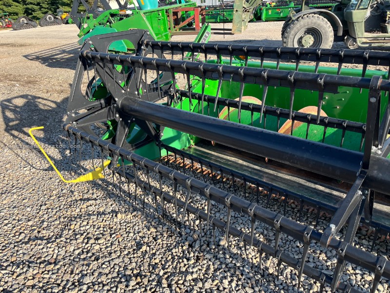 1996 John Deere 920 Image 6