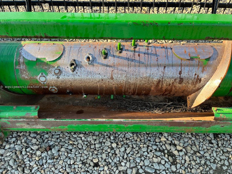 1996 John Deere 920 Image 11