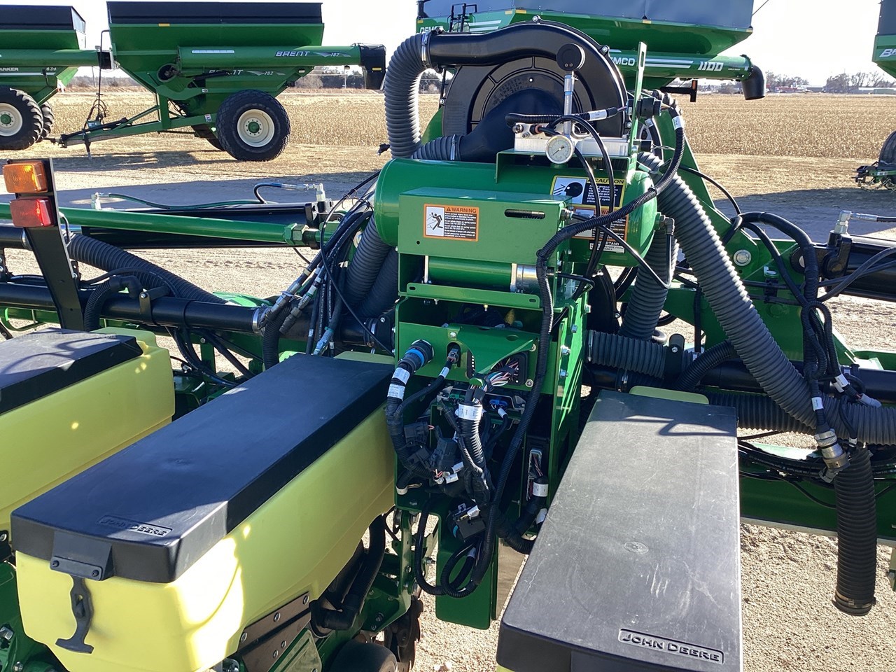 2018 John Deere 1725 Image 10