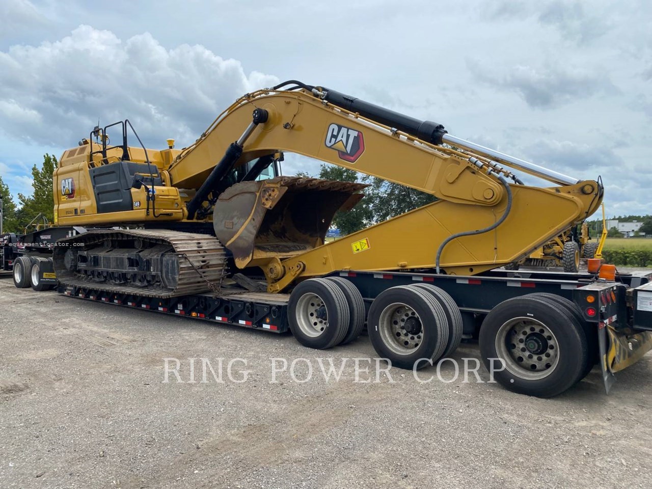 2022 Caterpillar 349EW Image 2