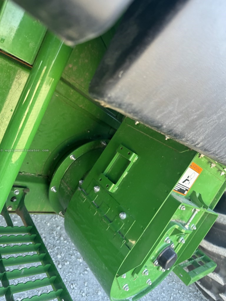 2022 John Deere X9 1000 Image 16