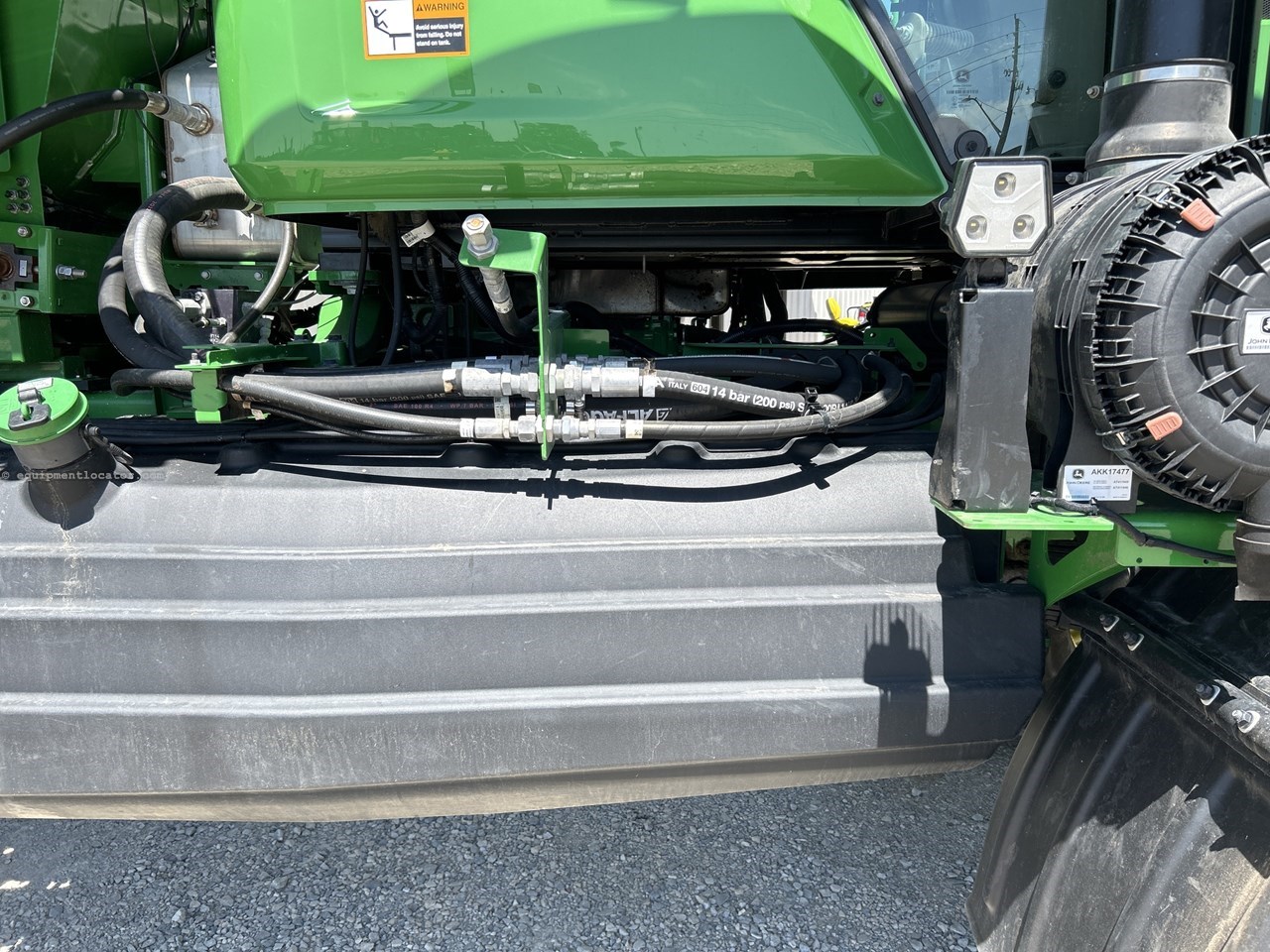 2023 John Deere 800R Image 10