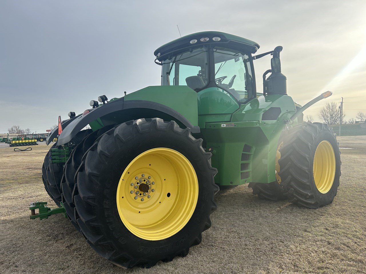2016 John Deere 9370R Image 11