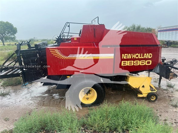 2001 New Holland BB960S Image 1