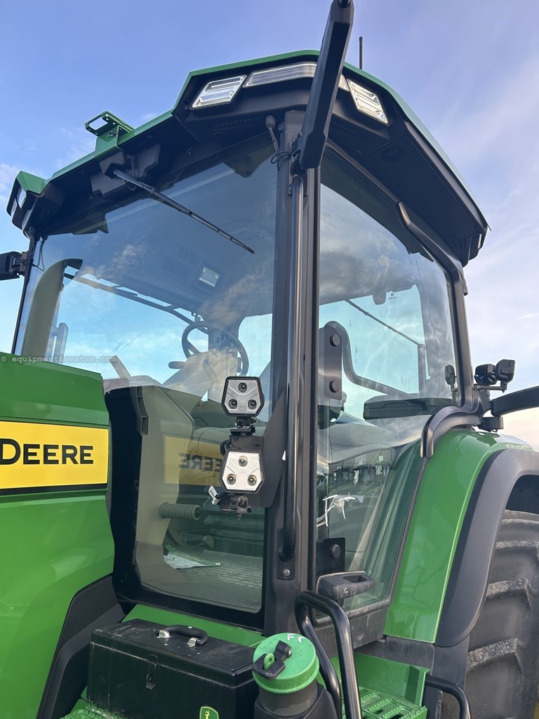 2023 John Deere 8R 340 Image 10