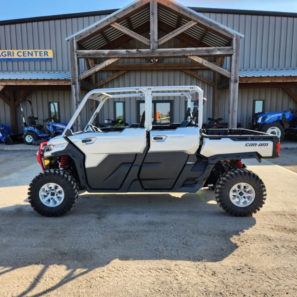 2024 Can-Am Defender MAX X mr with Half-Doors HD10 Image 1