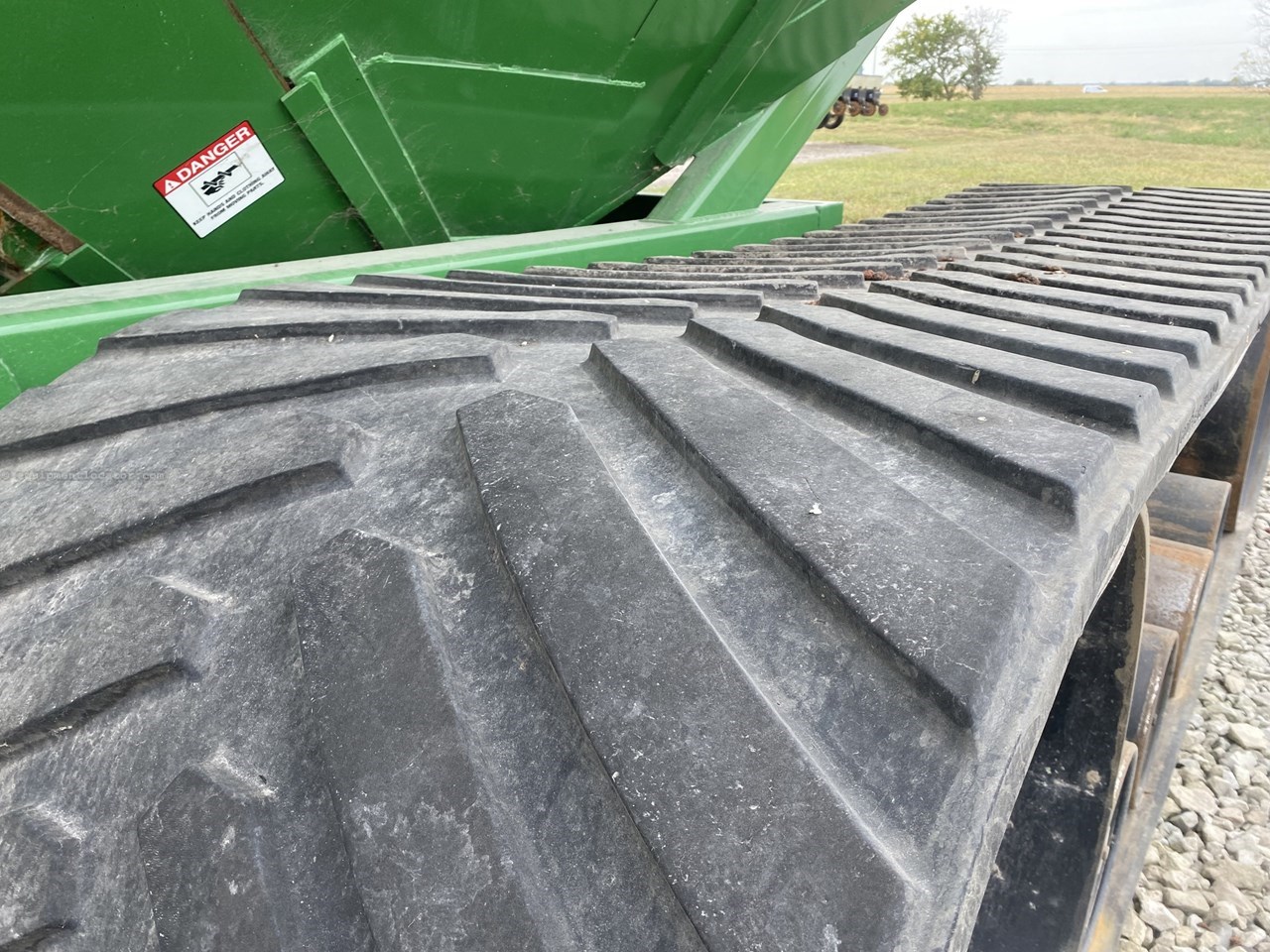 2015 J & M 1110-22 Image 10