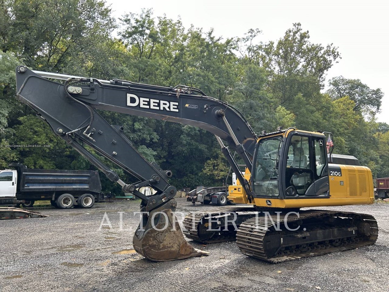 2019 John Deere 210G LC Image 1