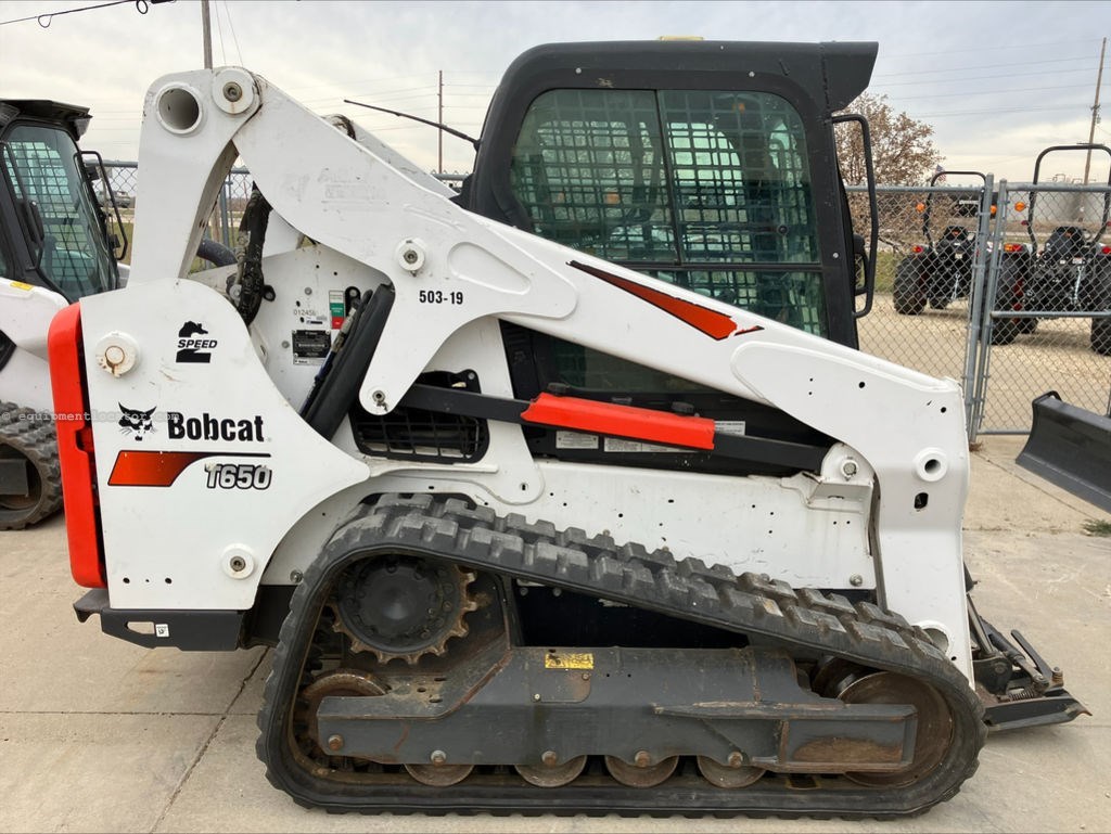 2020 Bobcat Compact Track Loaders T650 Image 1