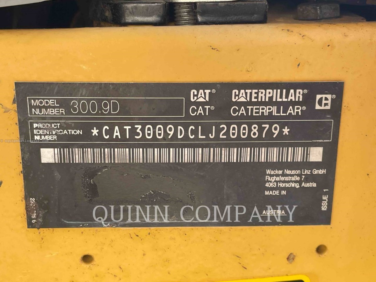2017 Caterpillar 300.9D Image 6