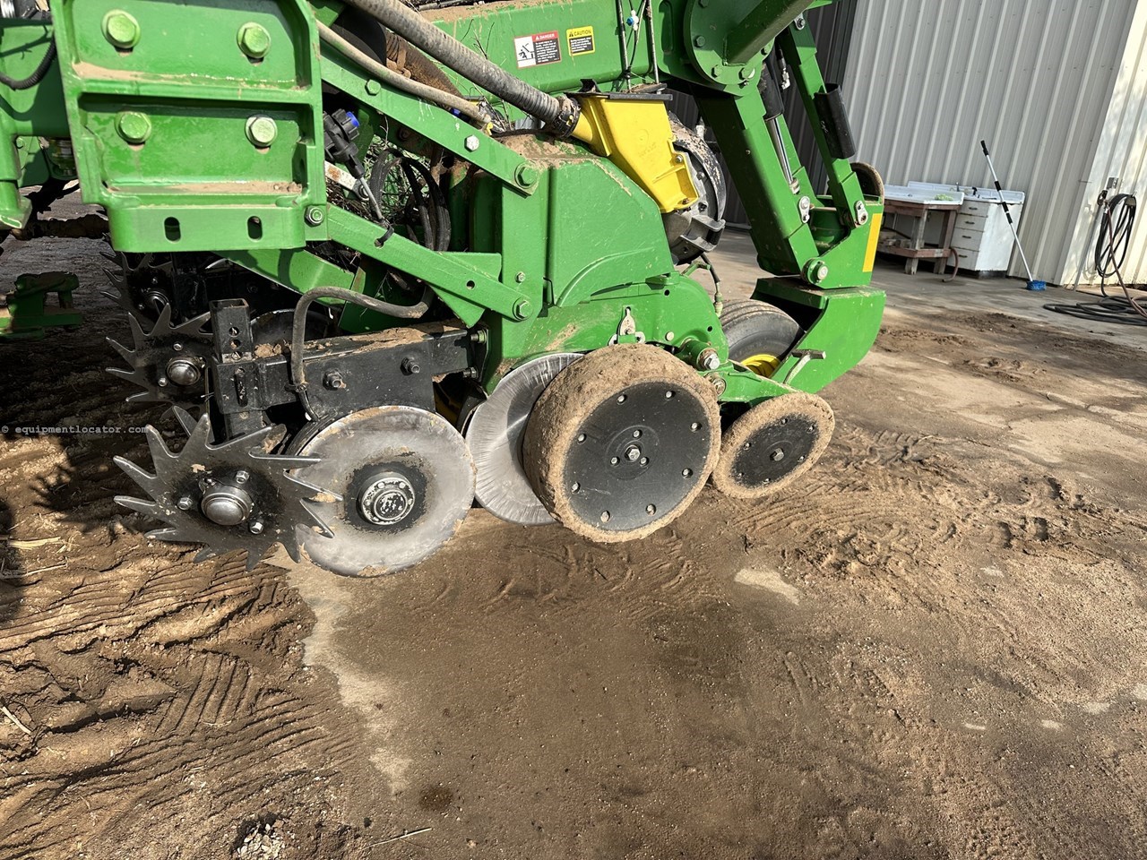 2016 John Deere 1725 CCS Image 10