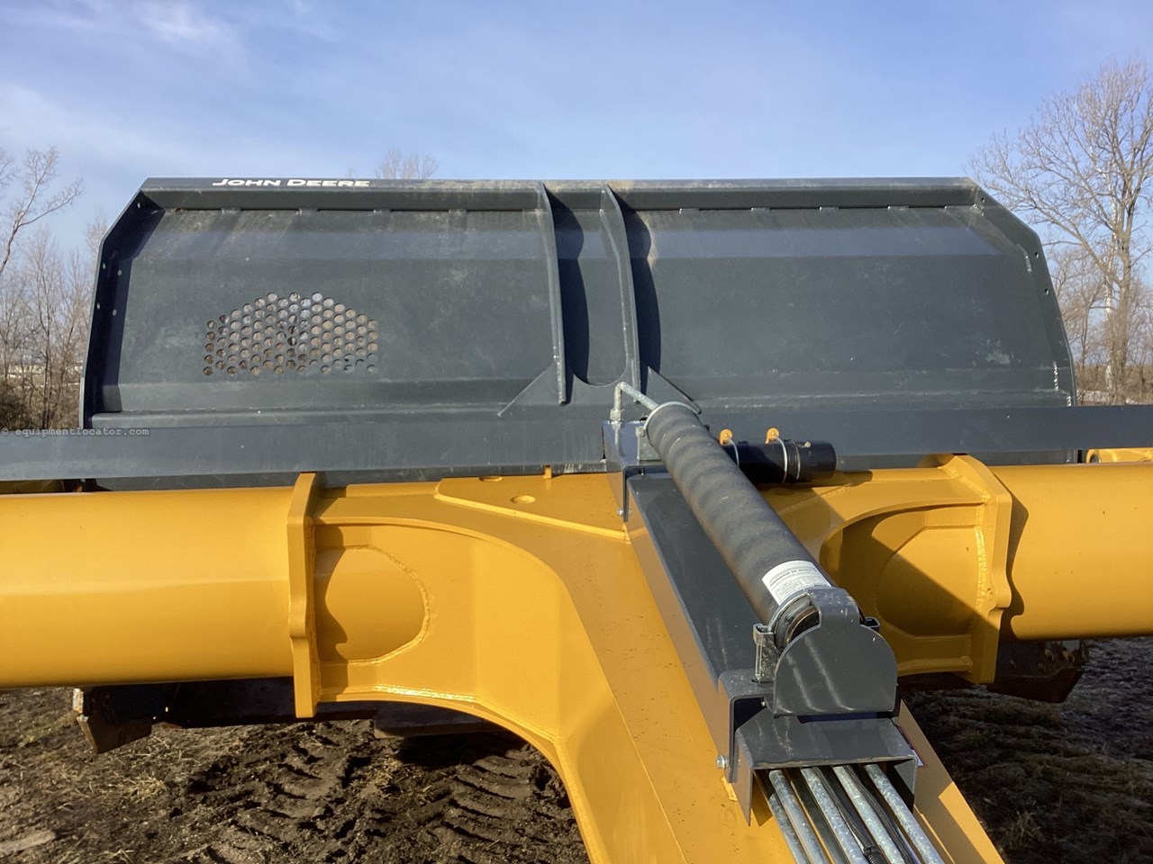 2022 John Deere 2412D E Image 10