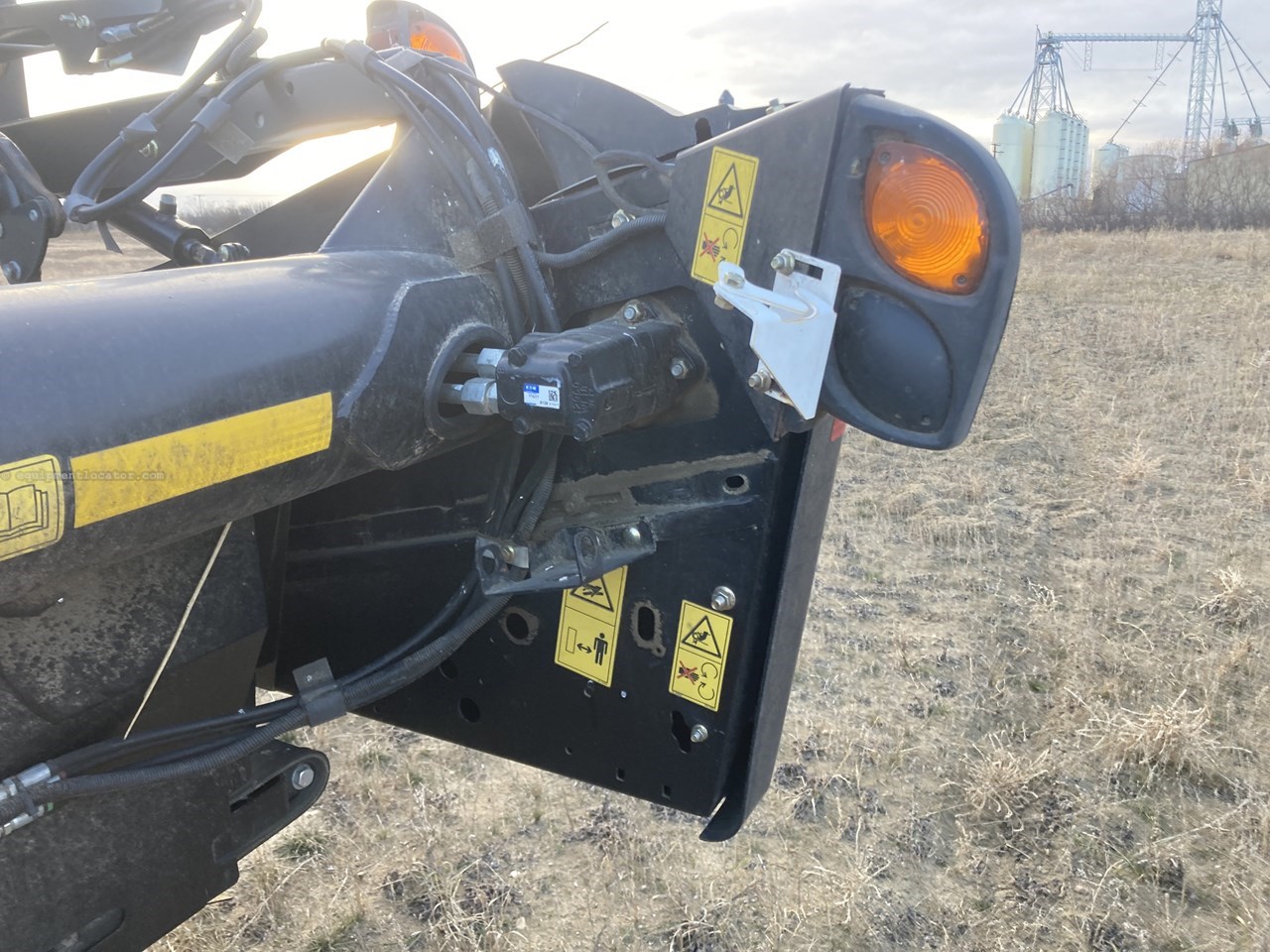2017 MacDon FD75 Image 9