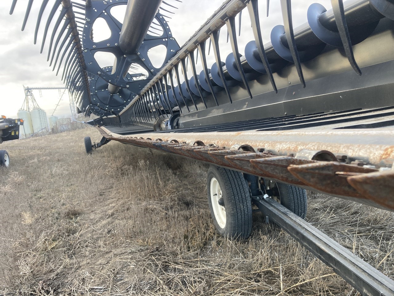 2017 MacDon FD75 Image 25