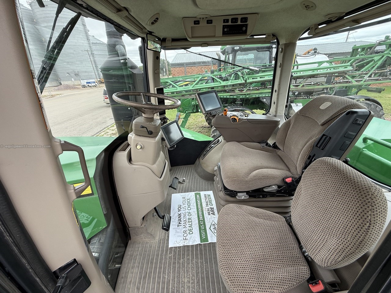 2015 John Deere 9570R Image 33