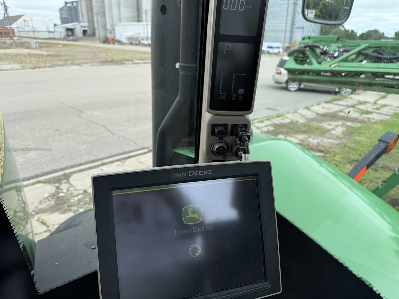 2015 John Deere 9570R Image 43