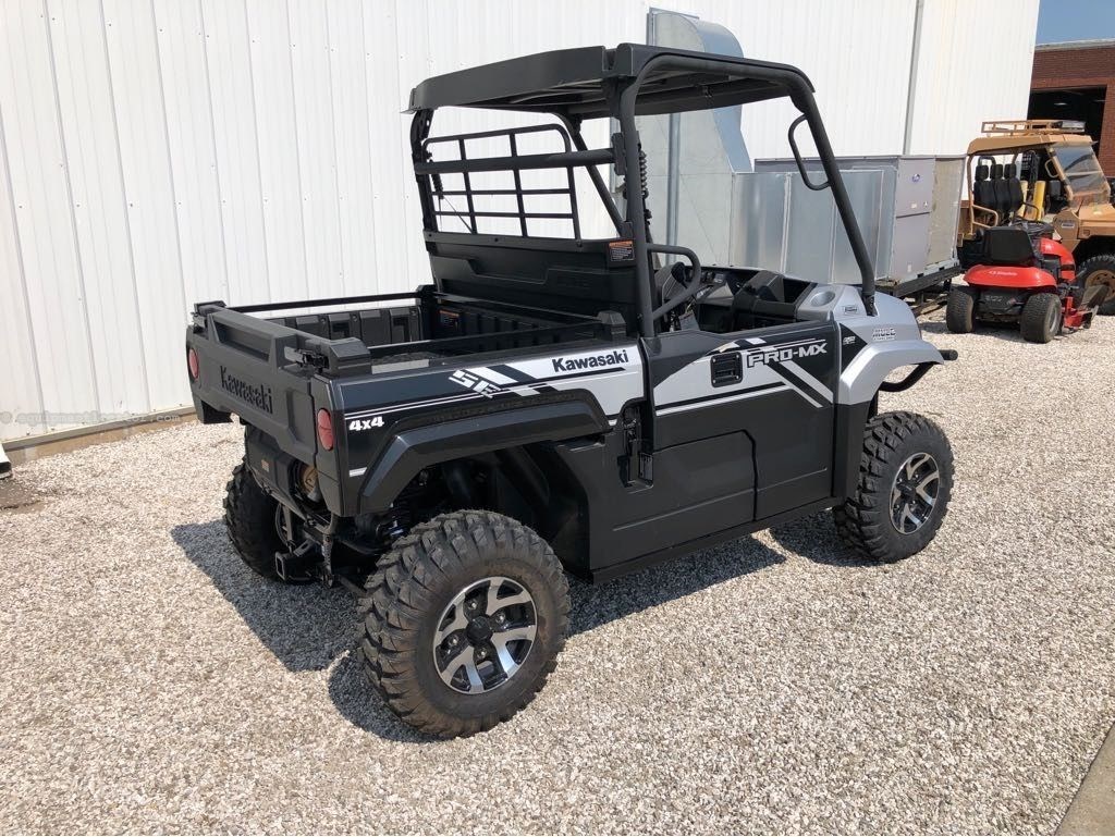2024 Kawasaki MULE PRO MX SE SILVER Image 3