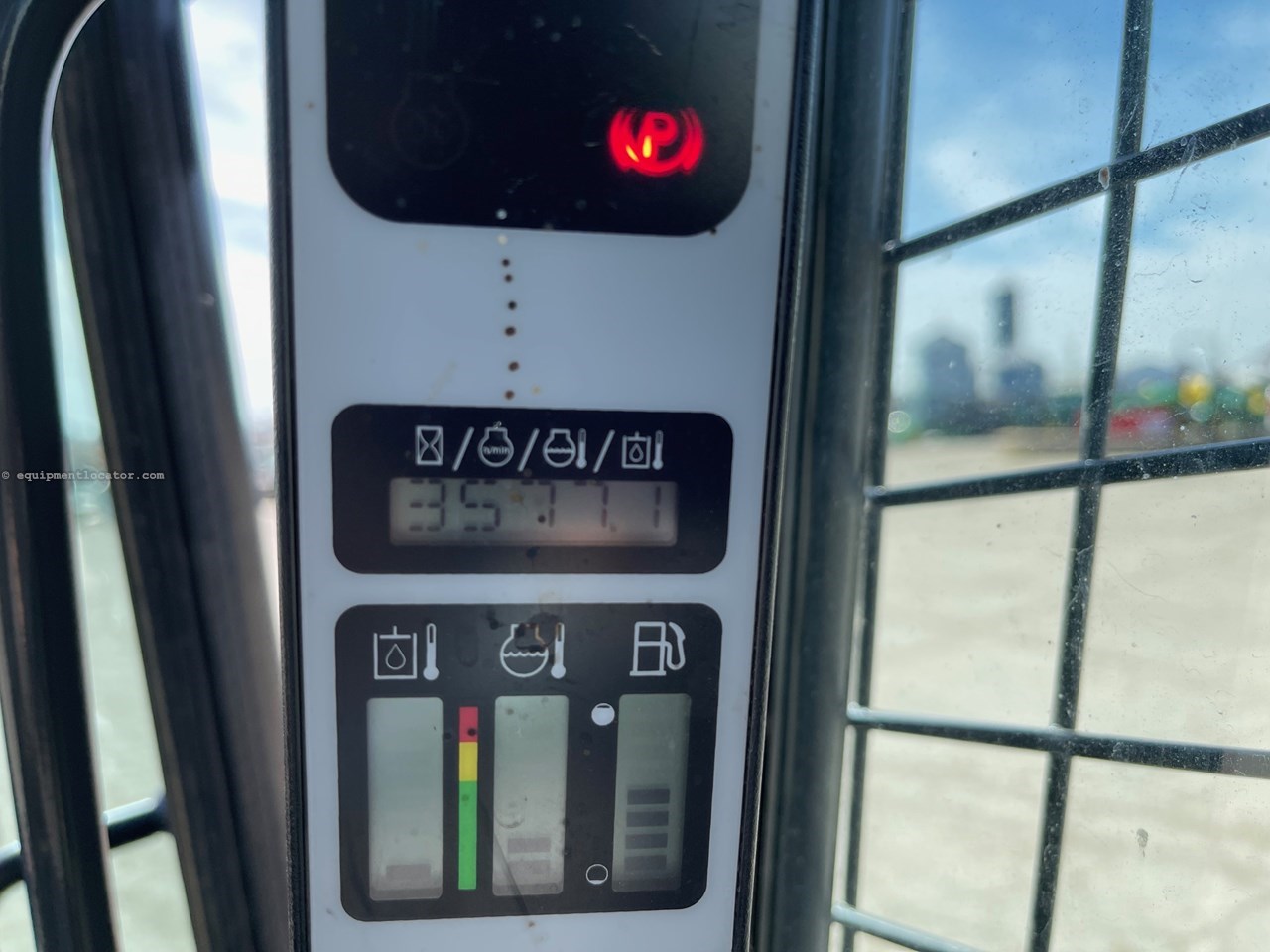 2021 New Holland L228 Image 10