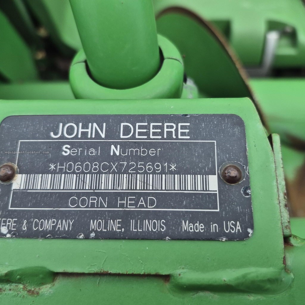 2009 John Deere 608C Image 10