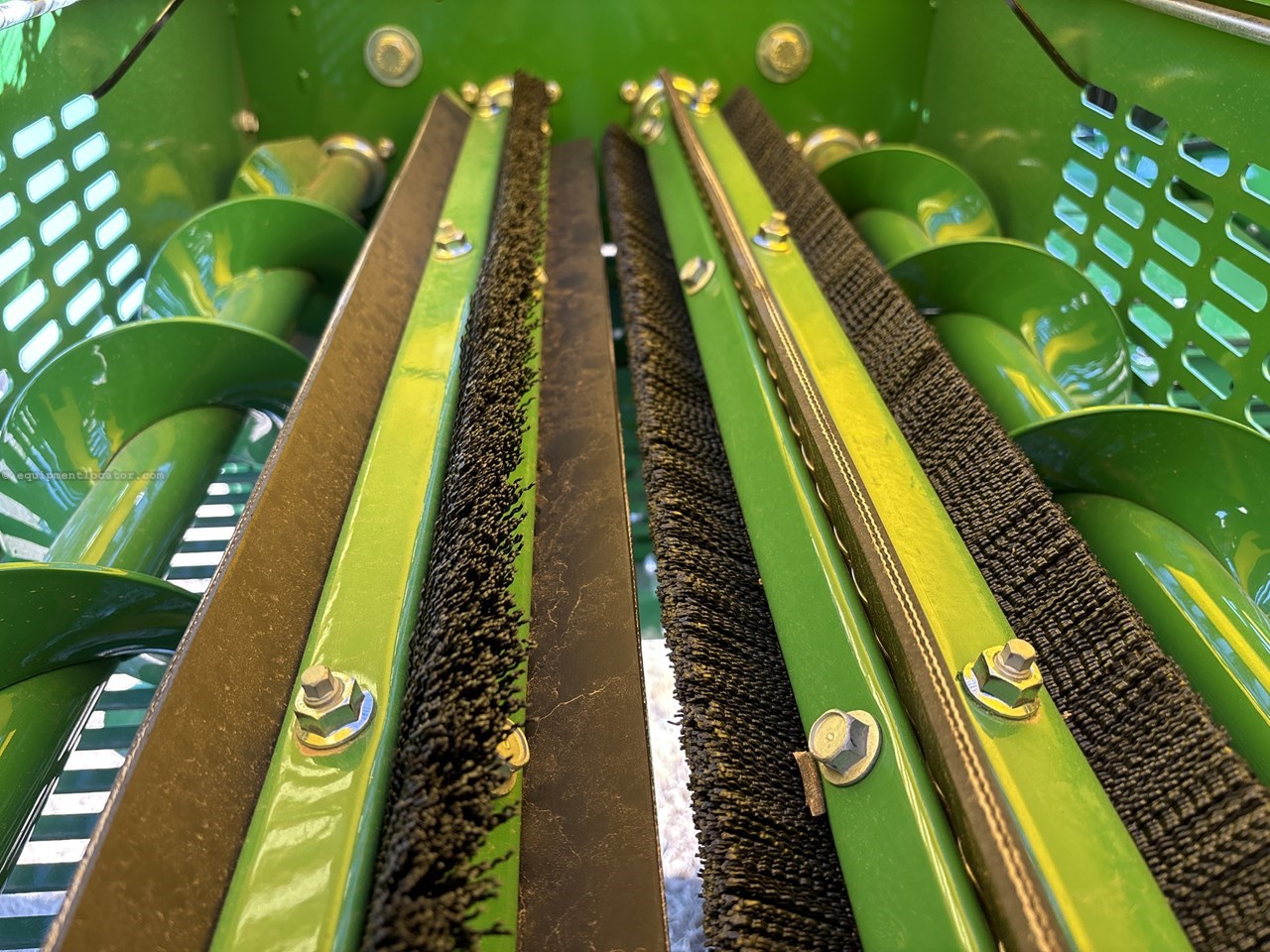 2023 John Deere SH12F Image 23