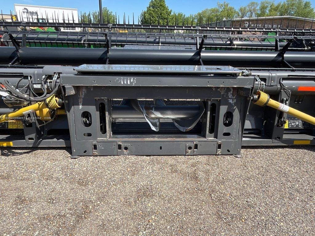 2011 Massey Ferguson 9250-35 Image 3